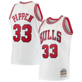 Cooneas C.Bulls #33 Scottie Pippen Mitchell & Ness White Hardwood Classics Swingman Jerseys